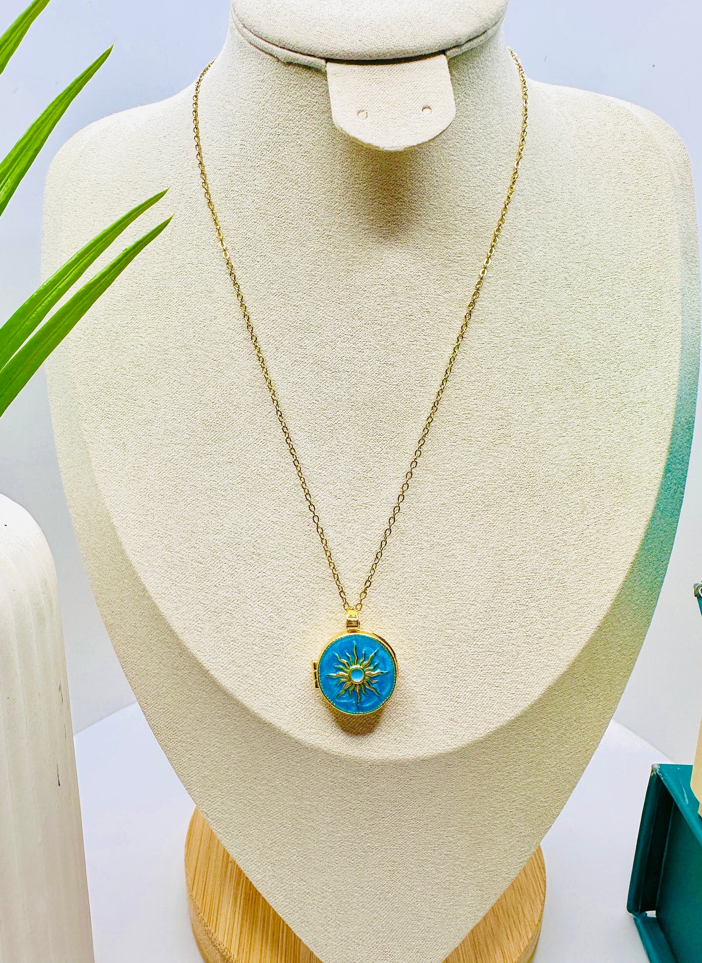 Sunburst Turquoise Necklace