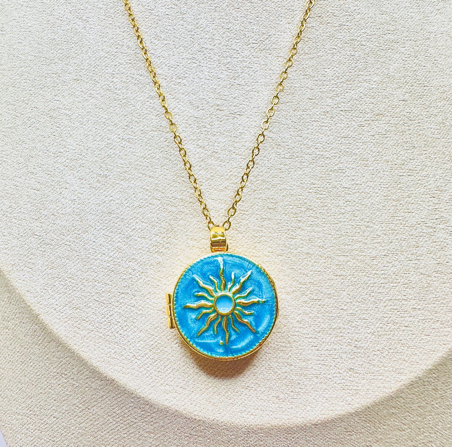 Sunburst Turquoise Necklace