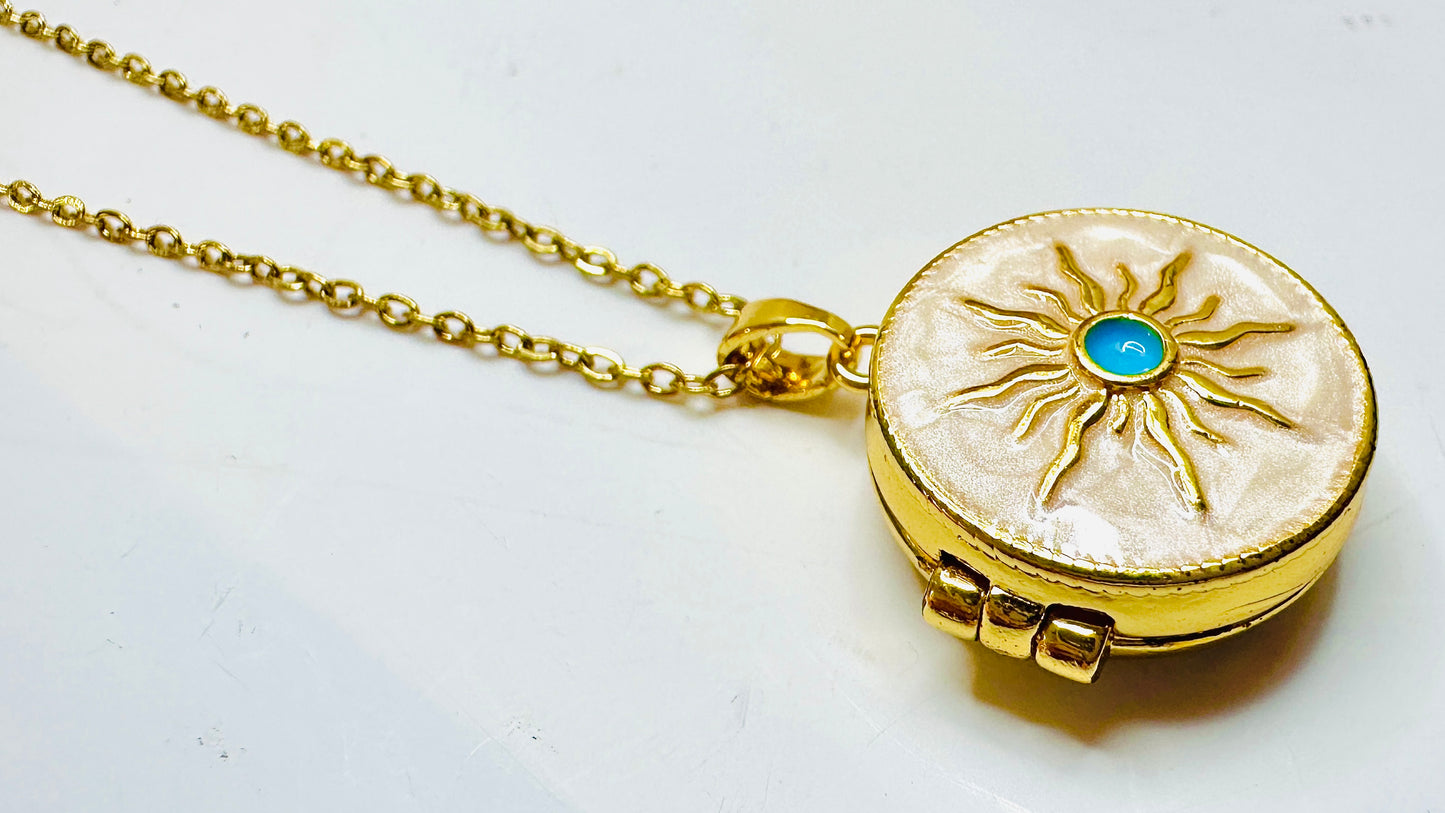 Sunburst White Necklace