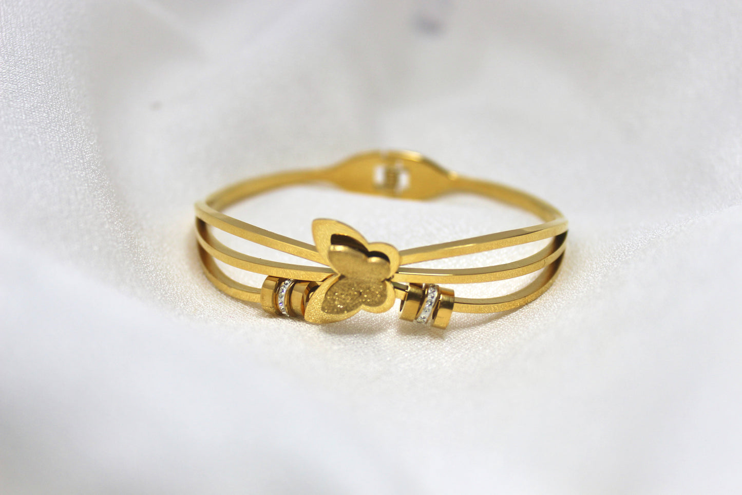 Elegant Gold Butterfly Bracelet