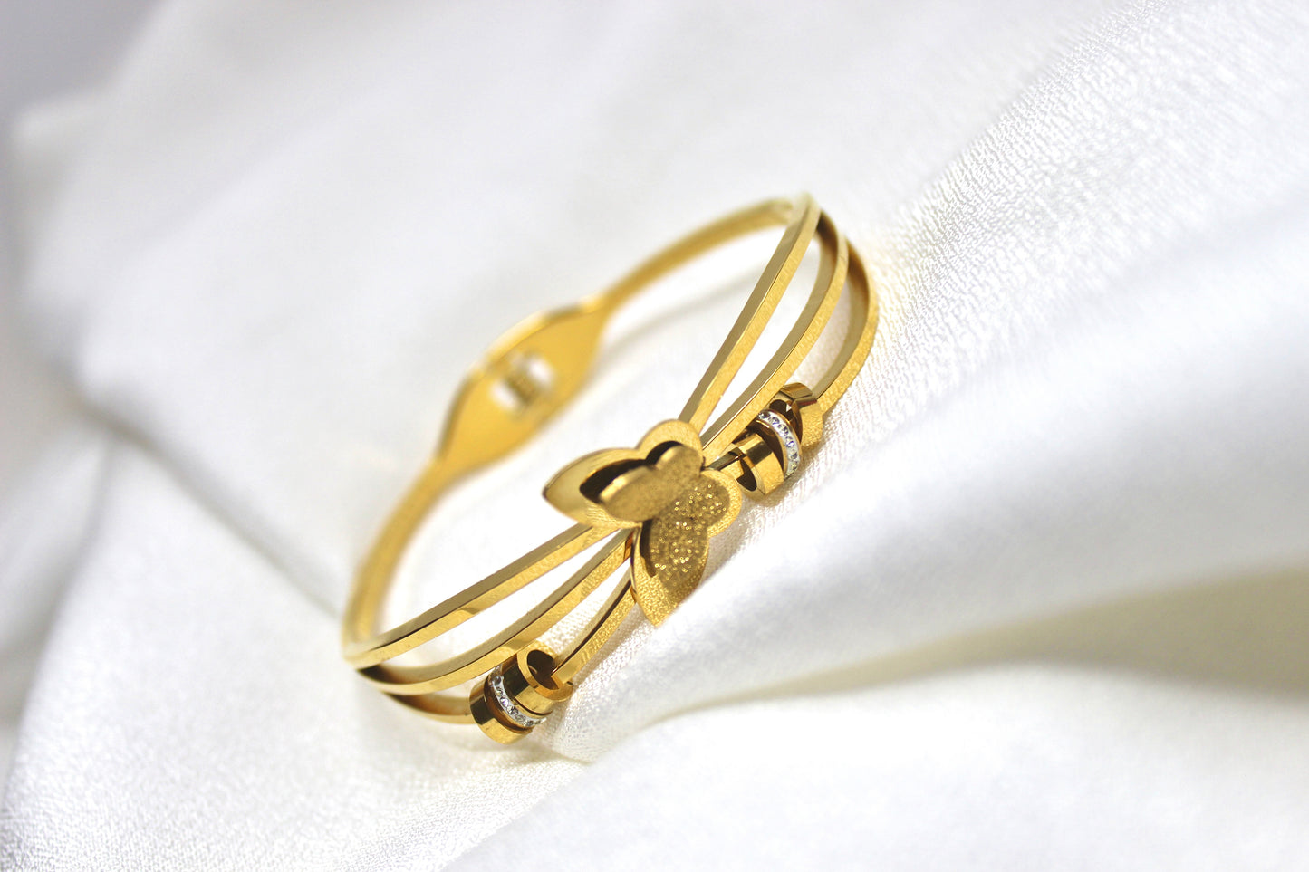 Elegant Gold Butterfly Bracelet