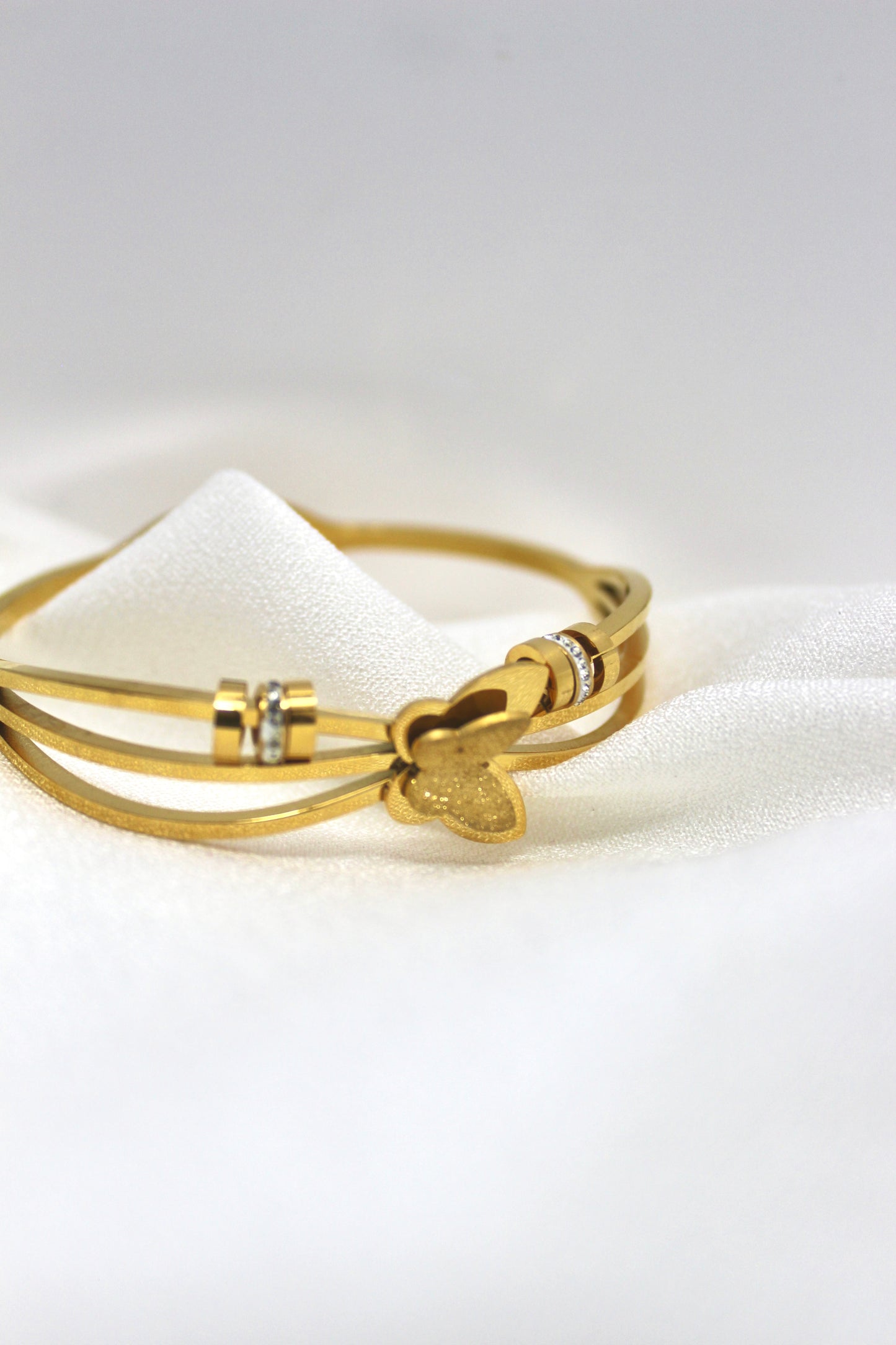 Elegant Gold Butterfly Bracelet