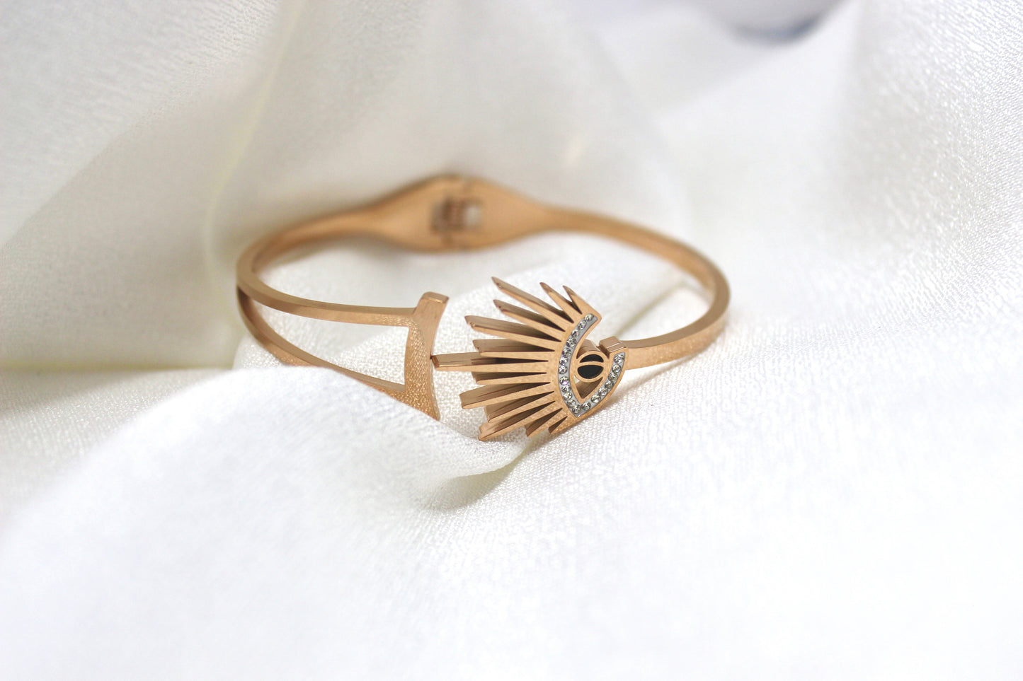 Rose Gold Geometric Eye Bracelet