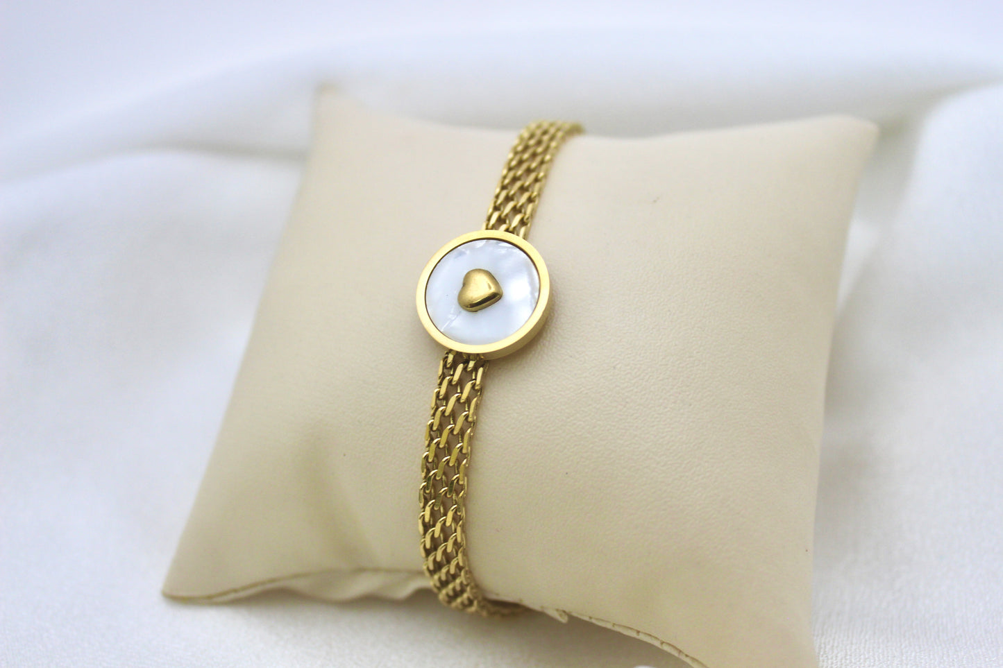 Mother of Pearl Heart Charm Bracelet