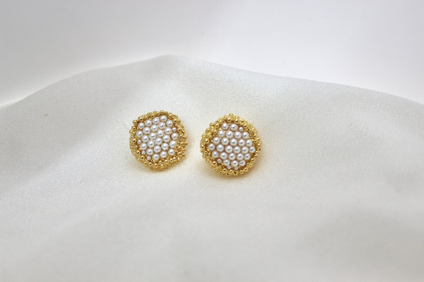 Pearl Cluster Stud Earrings