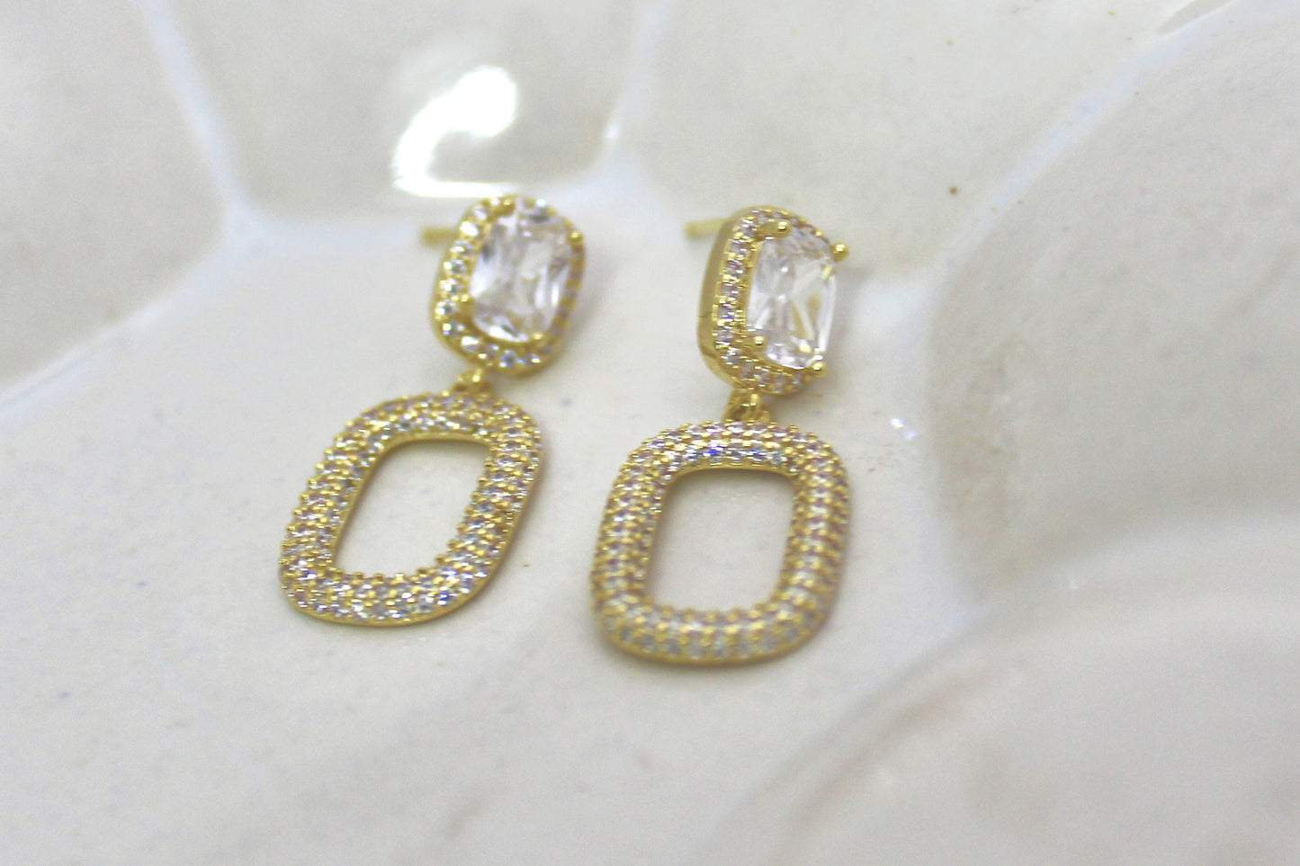 Oval Drop Dangle Earrings