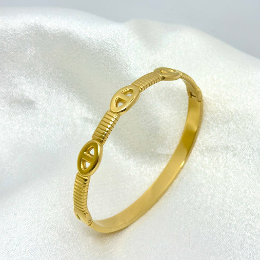 Minimal Gold Textured Bracelet