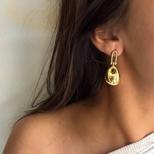Sona Boond Hoops
