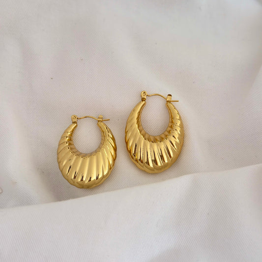 Ribbed Gold Hoops