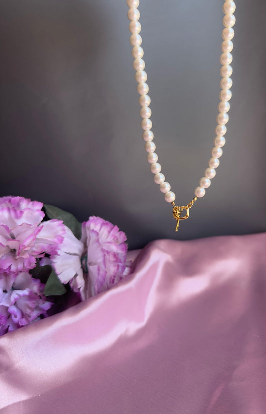 Blush Pearl Bloom Necklace