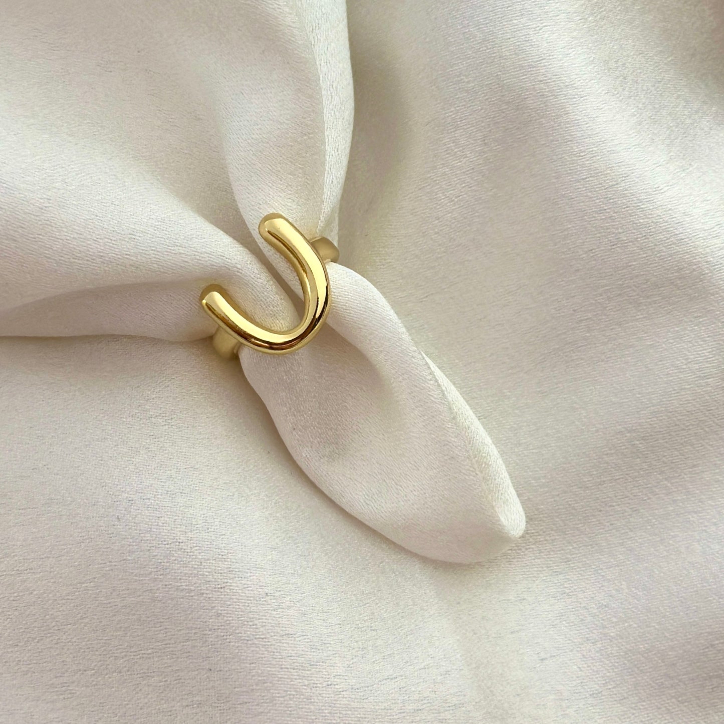 U-Shape Ring