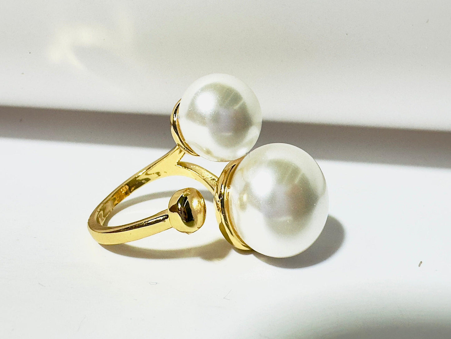 Twin Pearl Pop Ring