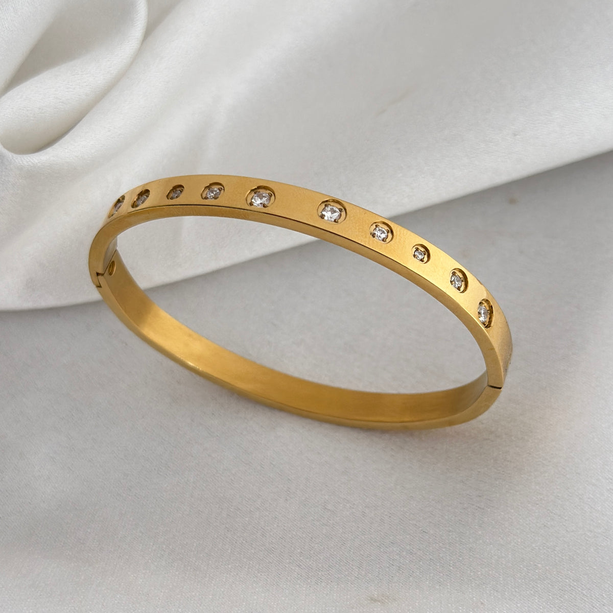 Line Bracelet