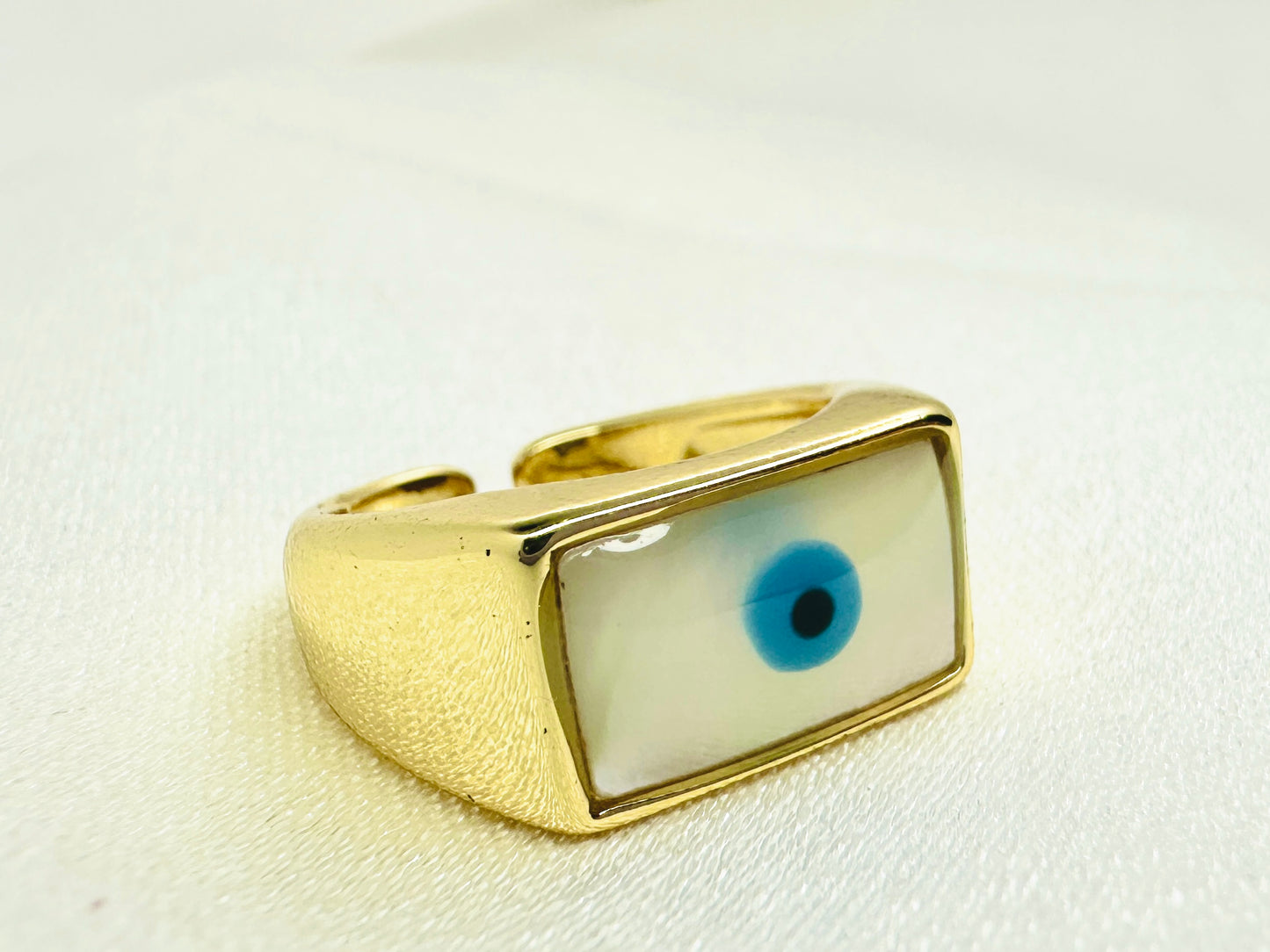 Aurum Eye Ring