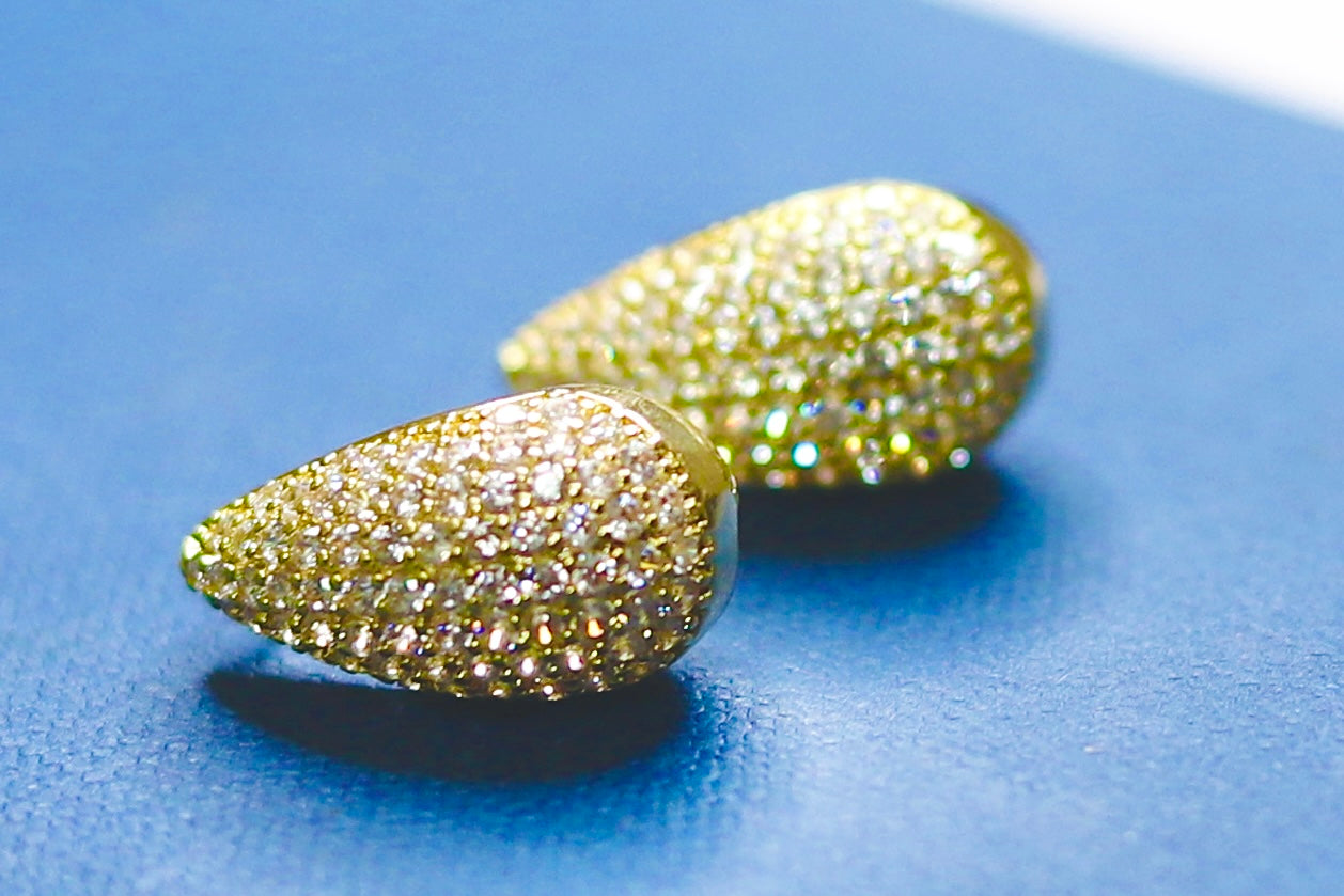Glow Drip Studs