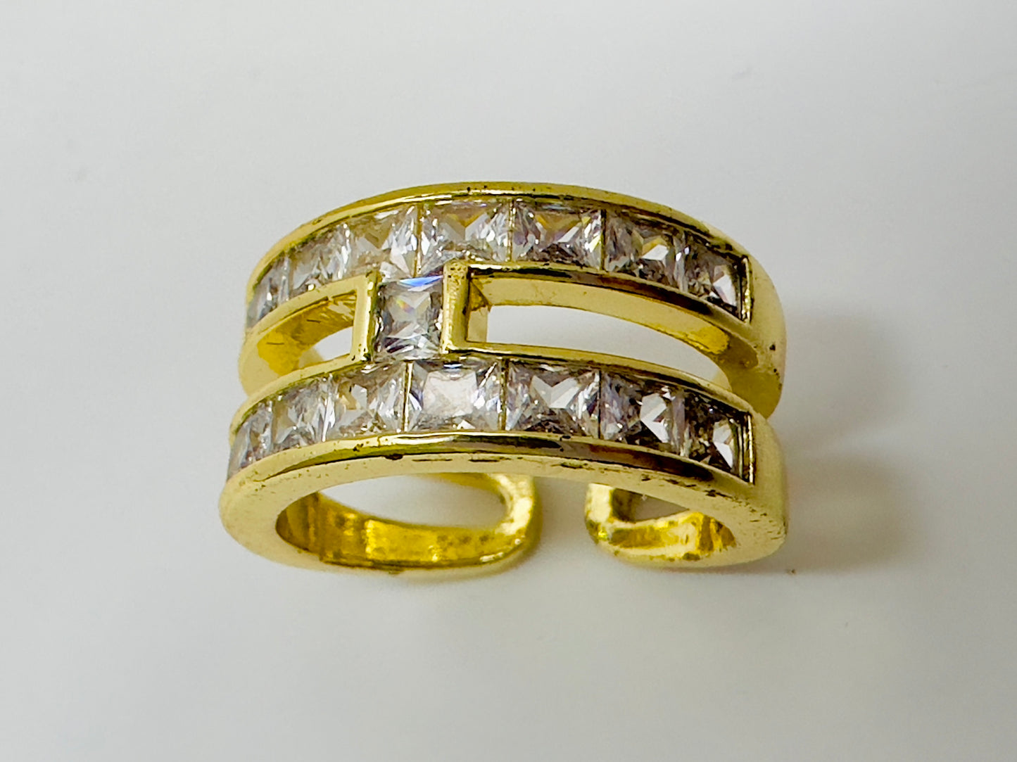 Geometric Elegance Gold Ring