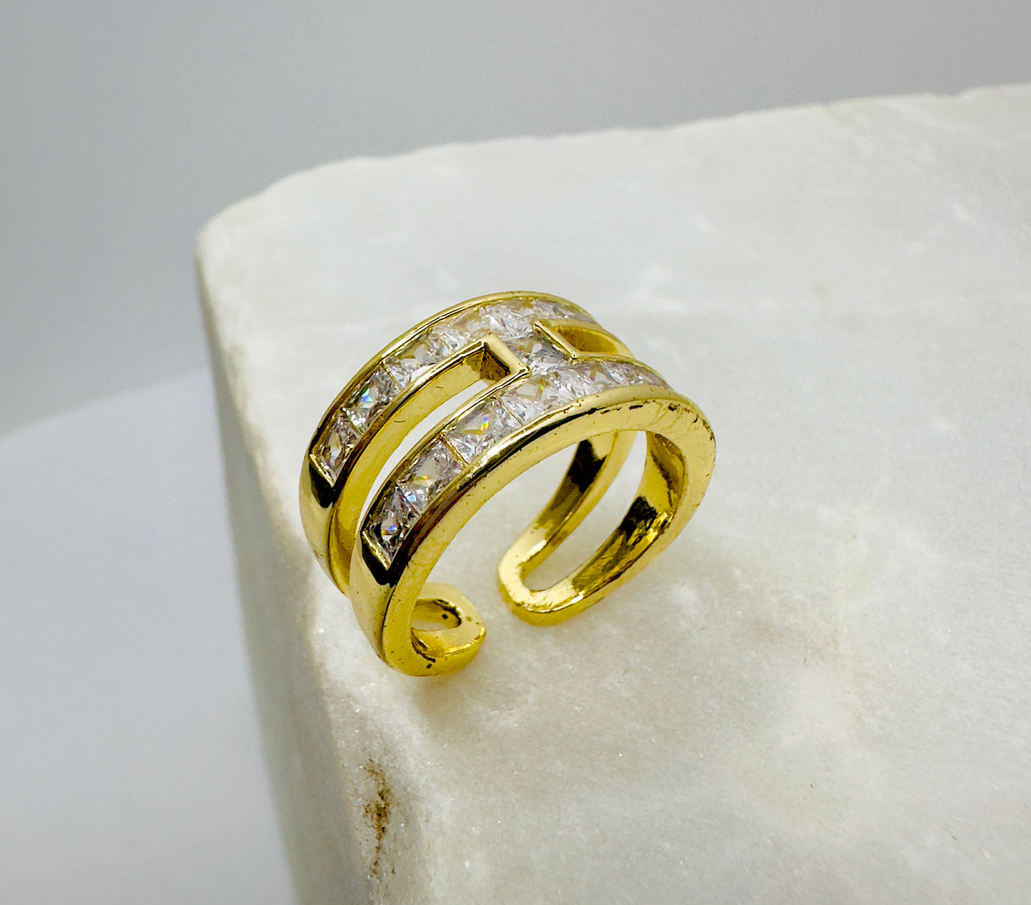 Geometric Elegance Gold Ring