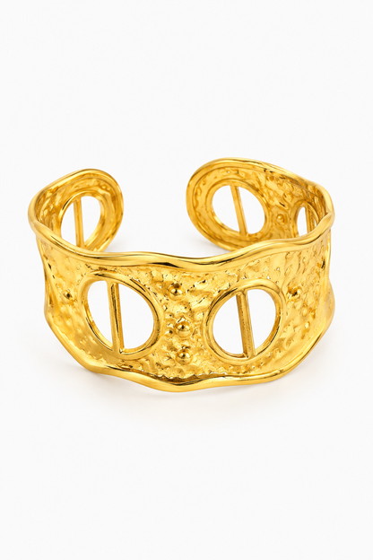 Akaar Cuff