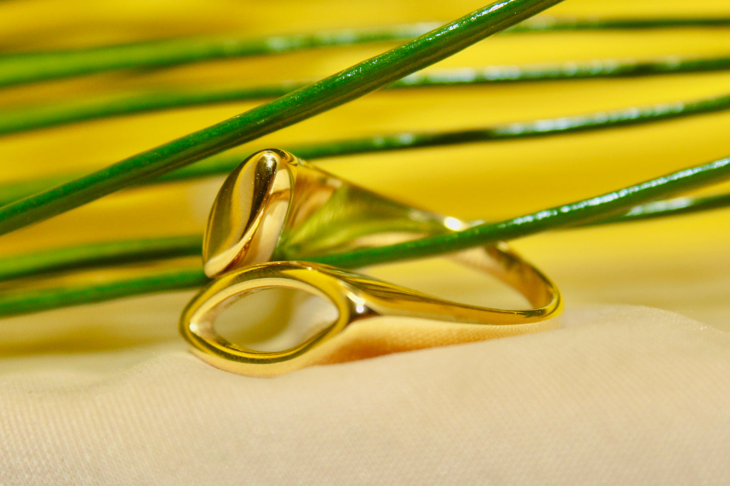 Zen Oval Ring