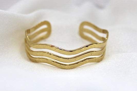 Triple Wave Textured Gold Bracelet