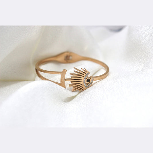 Rose Gold Geometric Eye Bracelet