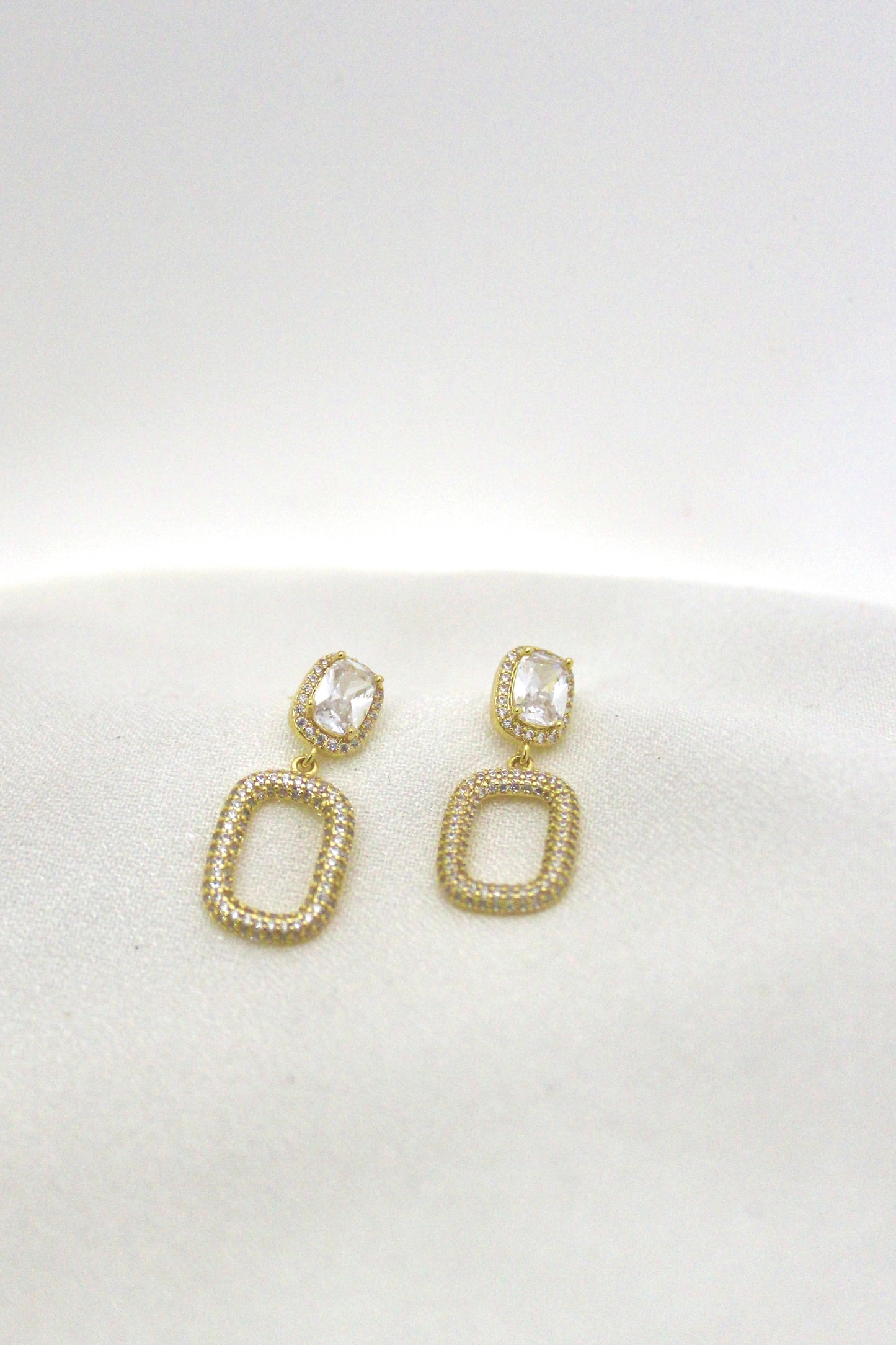 Oval Drop Dangle Earrings