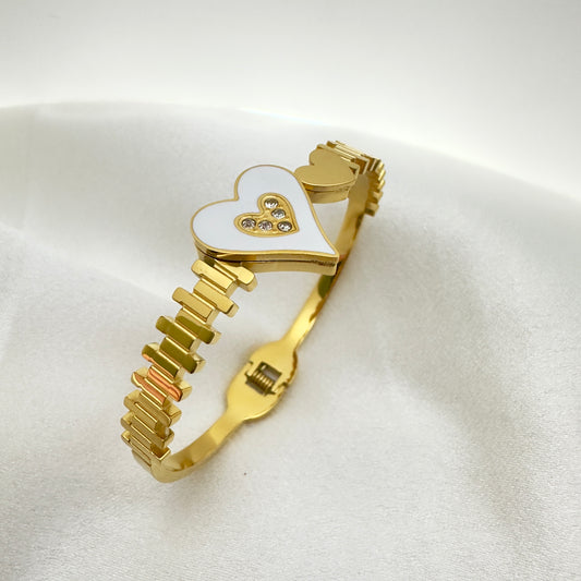Amour White Heart Gold Cuff