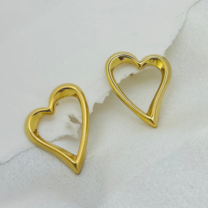 Amora Studs