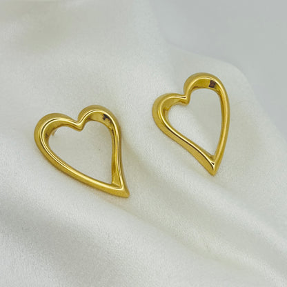 Amora Studs
