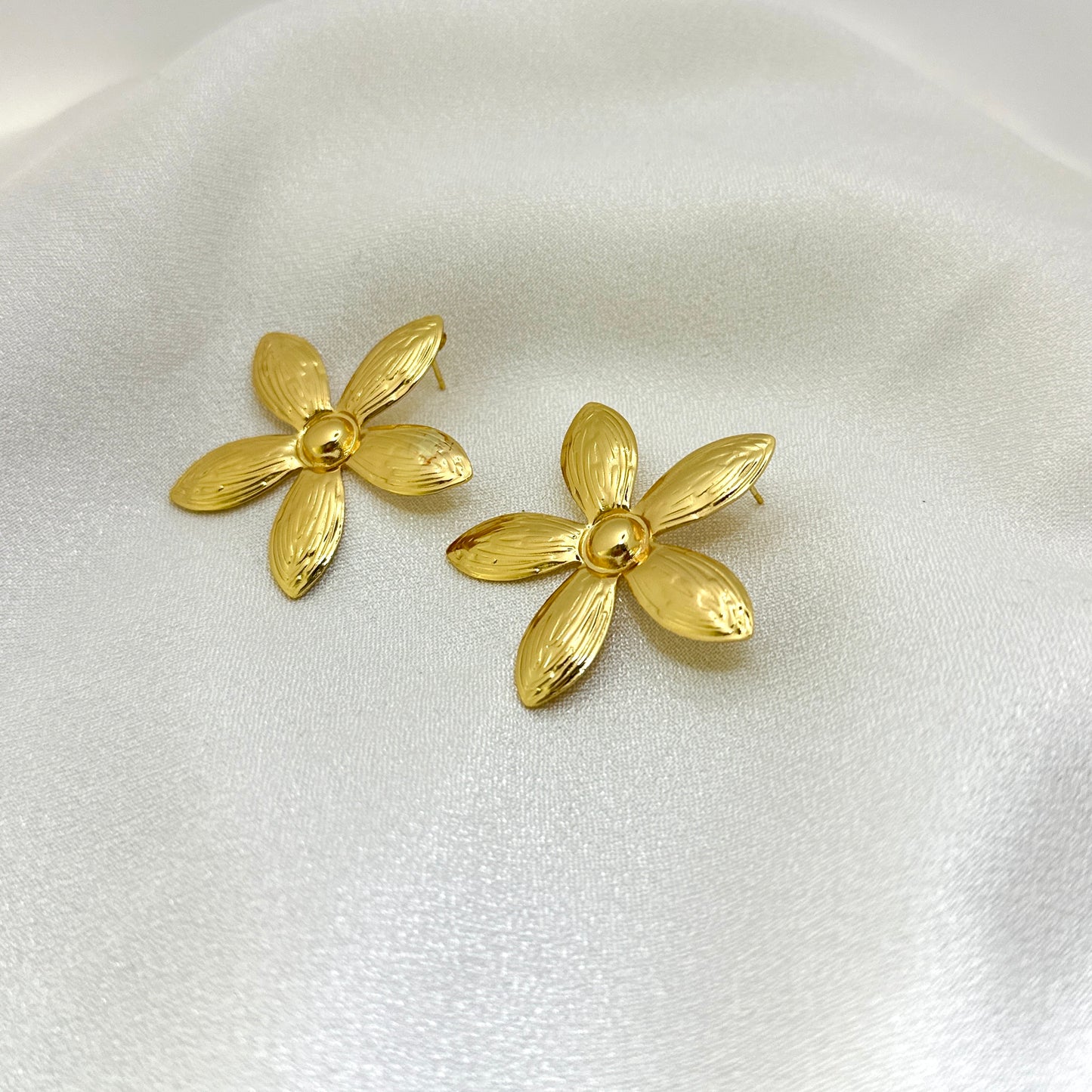 Flora Studs