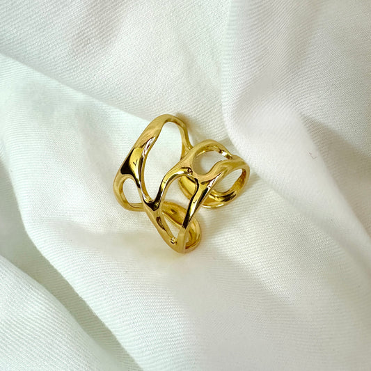 Rekha Aakar Ring