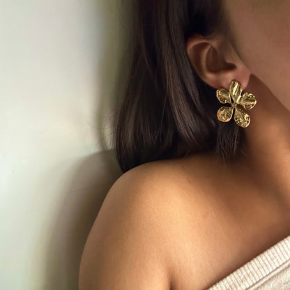 Swarna Studs