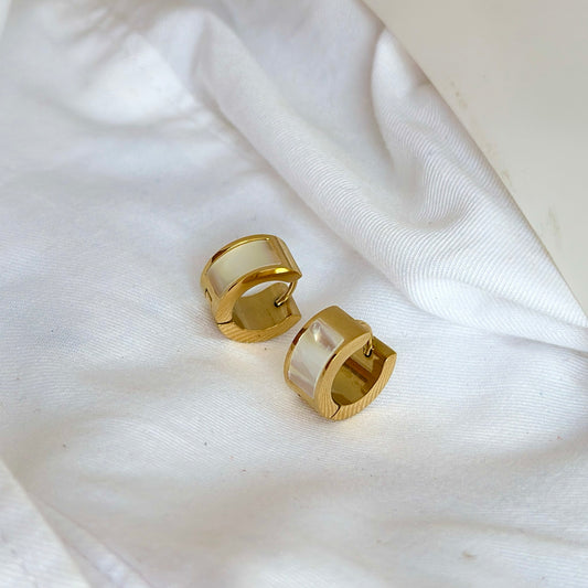 Inlay Gold Huggies