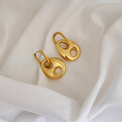 Minimal Oval Earrings