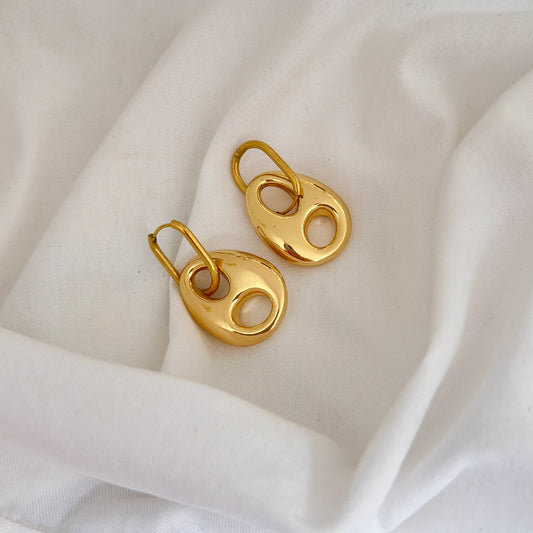 Minimal Oval Earrings