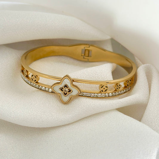 Golden Clover Bracelet