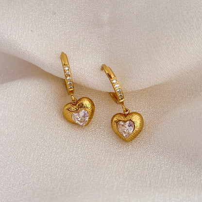 Dilruba Heart Hoops