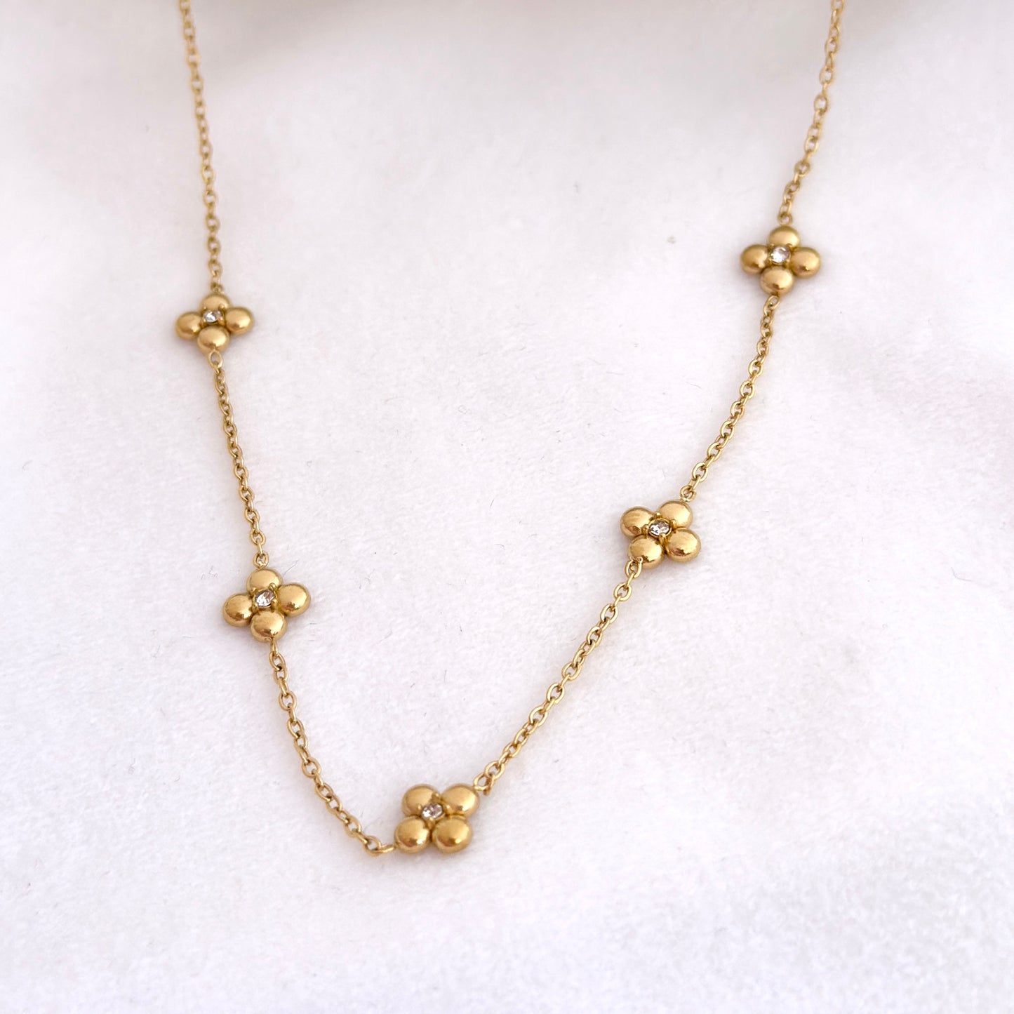 Daisy Charm Necklace
