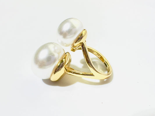 Twin Pearl Pop Ring