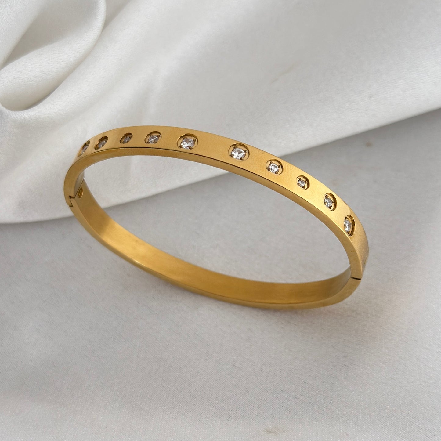 Line Bracelet