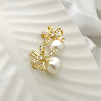 Golden Grace Bows