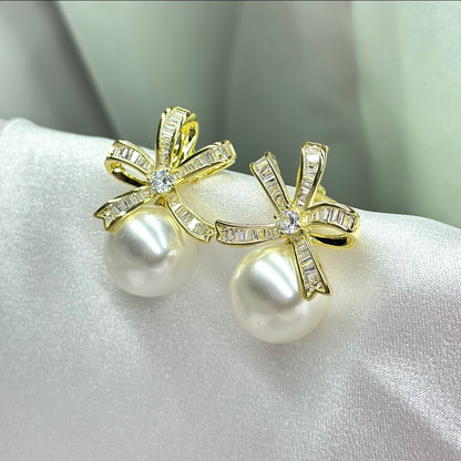 Golden Grace Bows