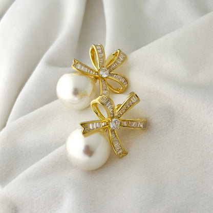 Golden Grace Bows