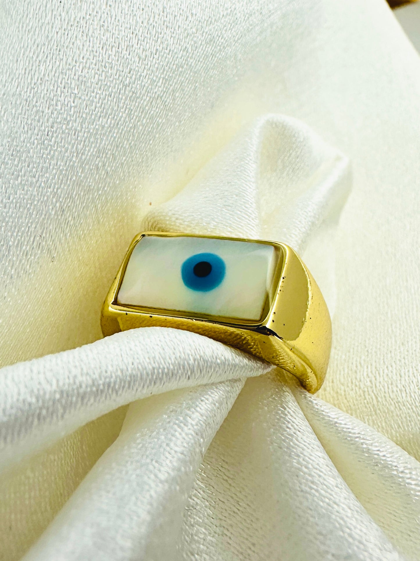 Aurum Eye Ring