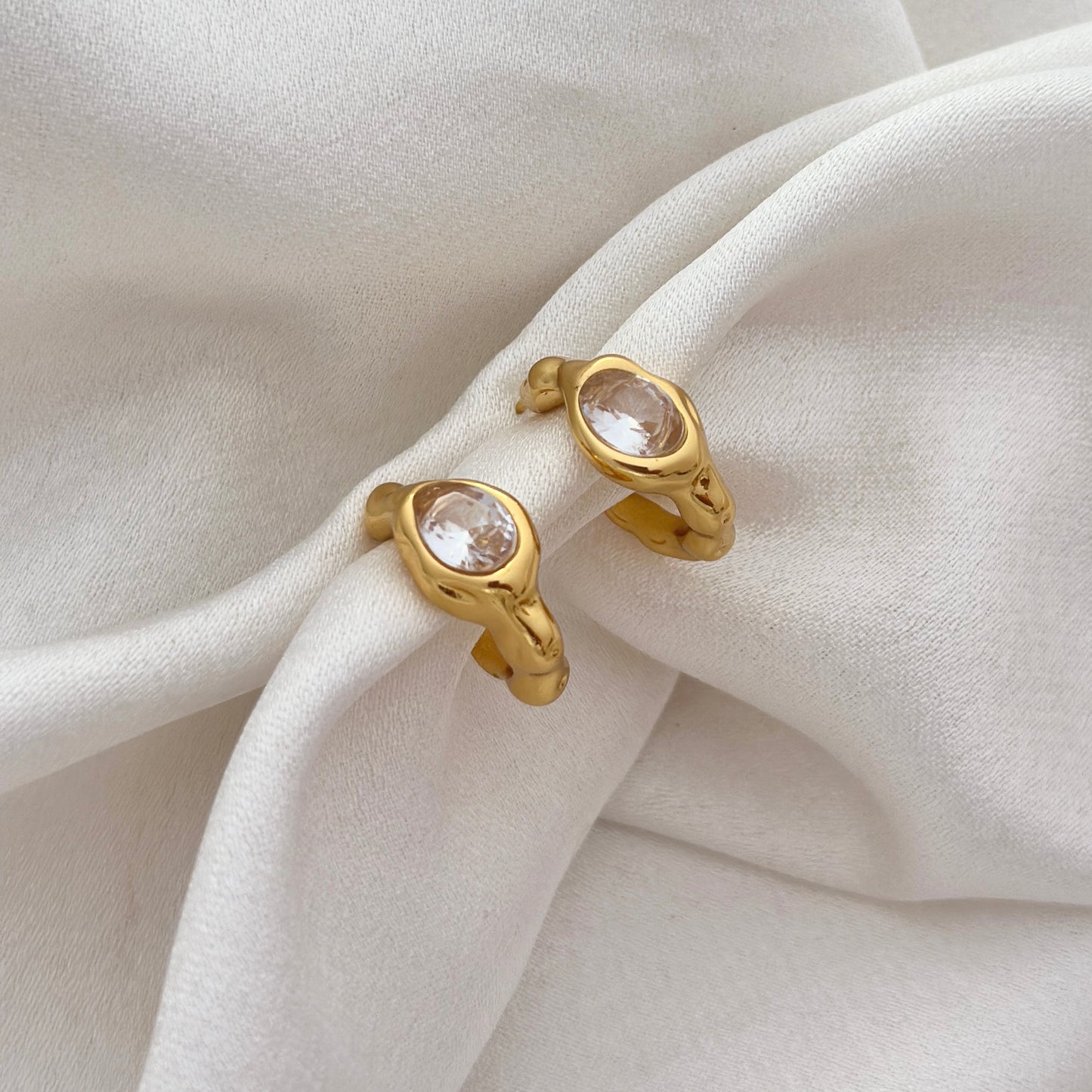 Aura Hoops