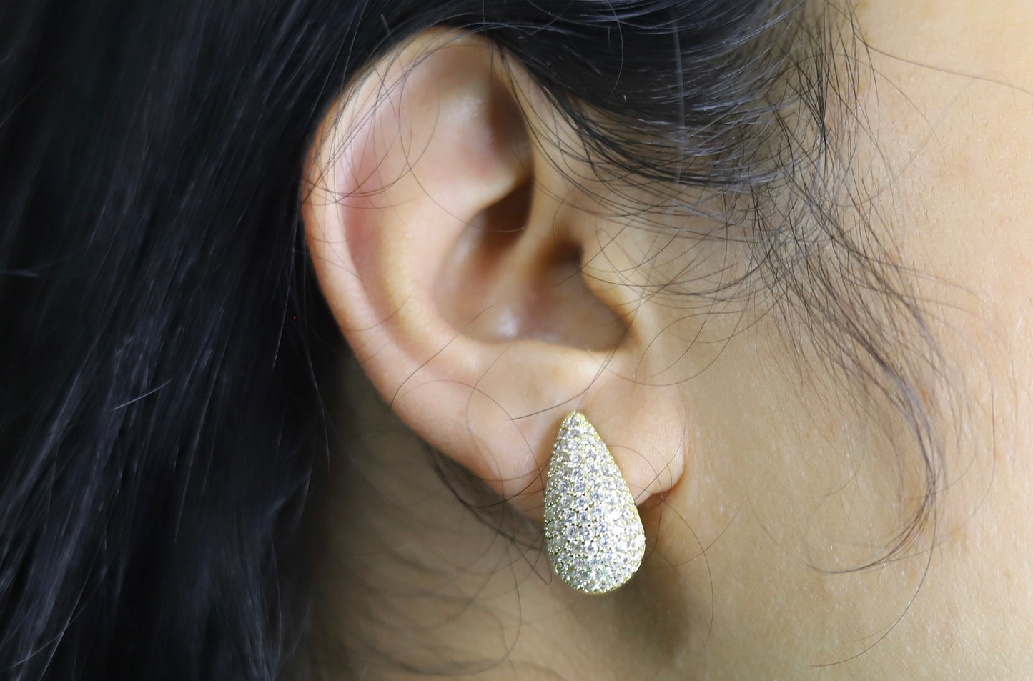 Glow Drip Studs