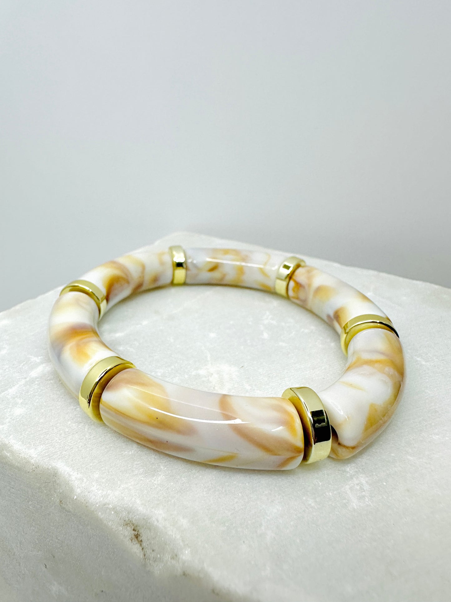 White golden Resin Bracelet
